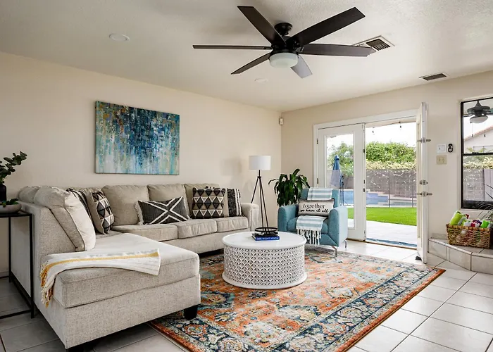 Reel Fun Centrally Located W Movie Pool Hot Tub *