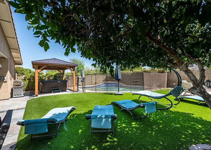 Reel Fun Centrally Located W Movie Pool Hot Tub